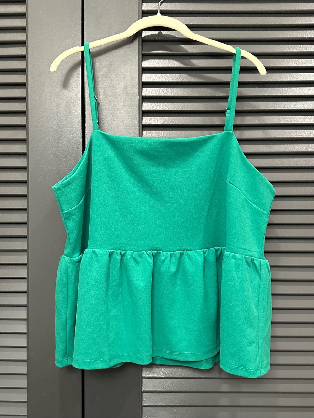 NWOT Ann Taylor Green Peplum Tank